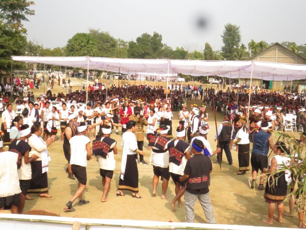 Mimkut Mini Hornbill Festival, organized by Kuki Inpi Nagaland, began at GMS ground Molvom Village, Chümoukedima on January 16. (DIPR Photo)